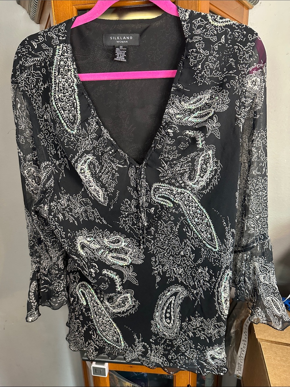 SilkLand Black & White Paisley V-Neck Blouse with Ruffle Sleeves